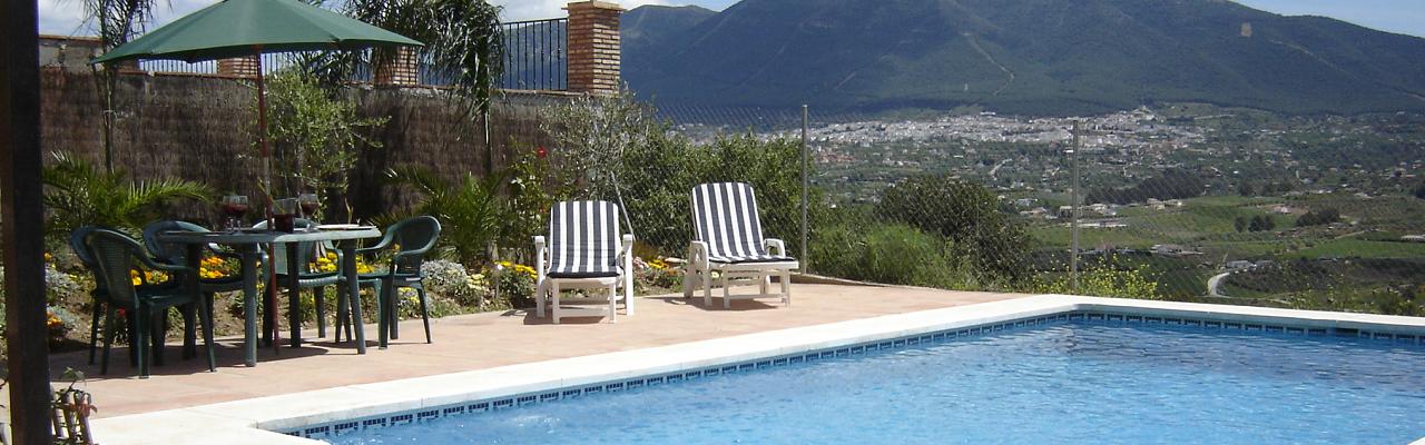 Vores flotte villa med pool ved Con - med fantastisk udsigt udover Guadalhorce-dalen