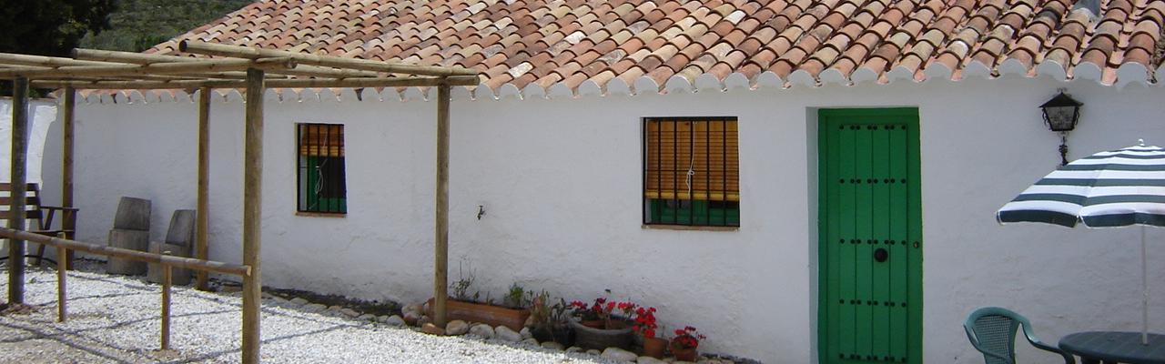 Our 2 small cosy cottages on a very nice finca by the overwhelming rock walls of El Chorro 